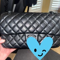 Black Caviar Medium Size Crossbody