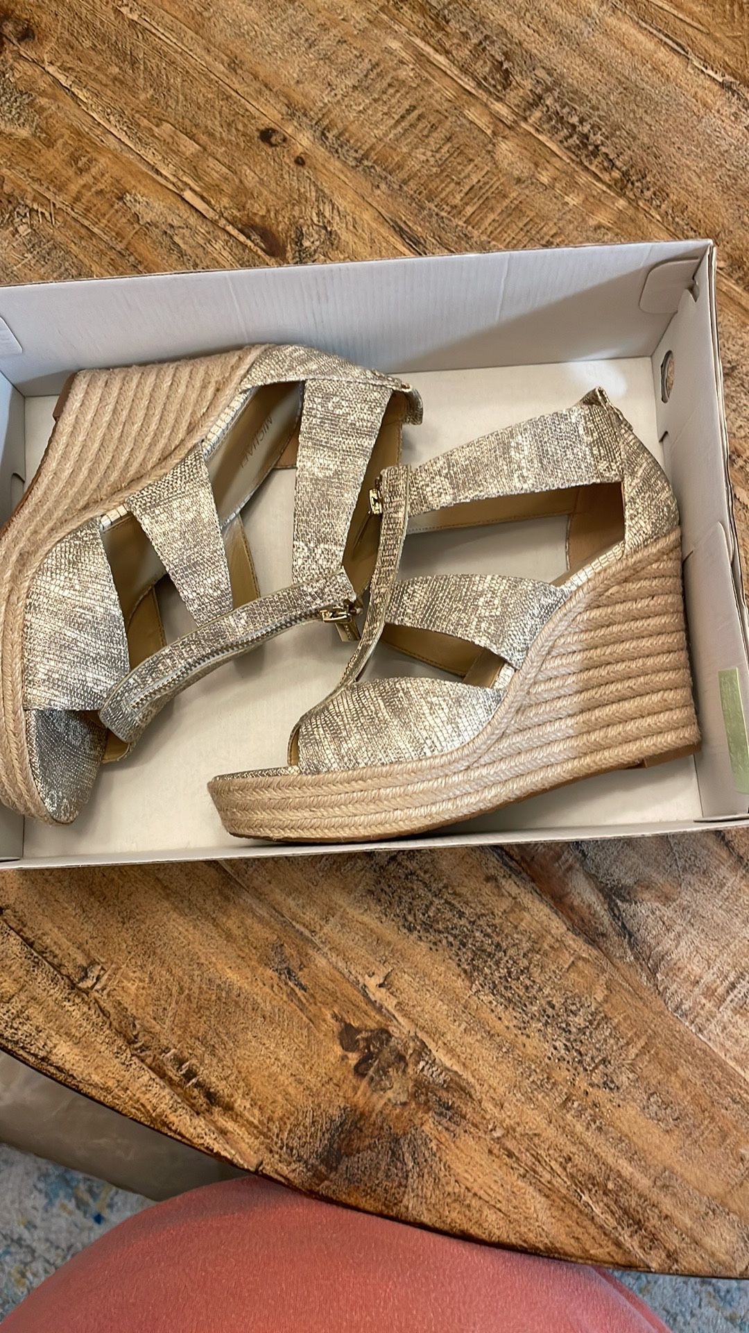 Michael Kors Damita Wedge Pale Gold / Size 8.50/ Like New