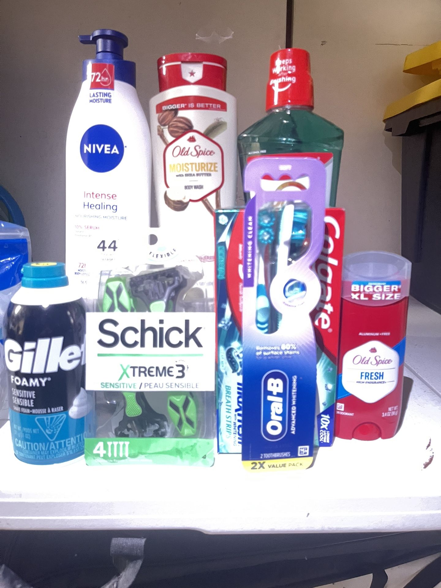 Men’s toiletry bundle