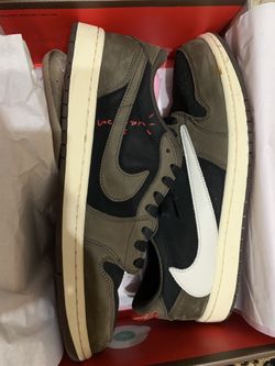 Travis Scott Jordan 1 Low