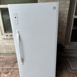 Kenmore 14cf Upright Freezer