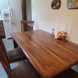 Dinning Table