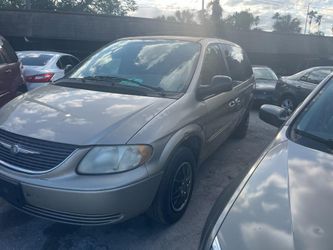 2003 Chrysler Town & Country