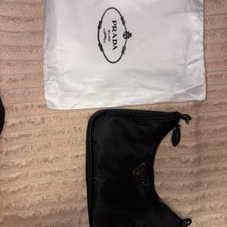 Prada Re Edition 2005