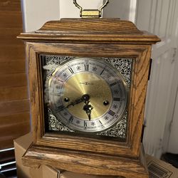 Incredible Vintage Howard Miller Graham Bracket Anniversary  Mantle Clock!!