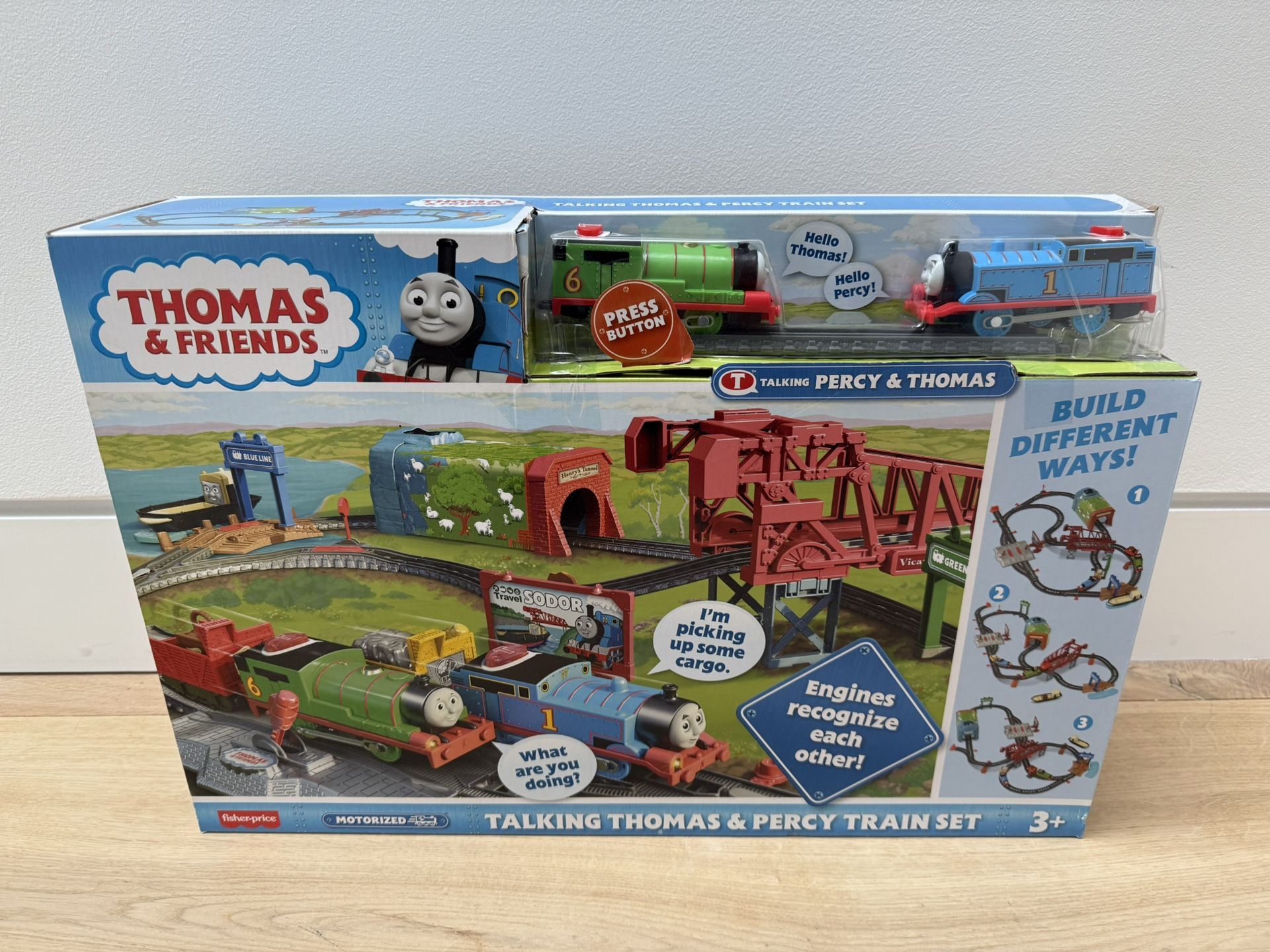 Thomas & Friends Motorized Train Set, Talking Cranky Delivery Set - NEW