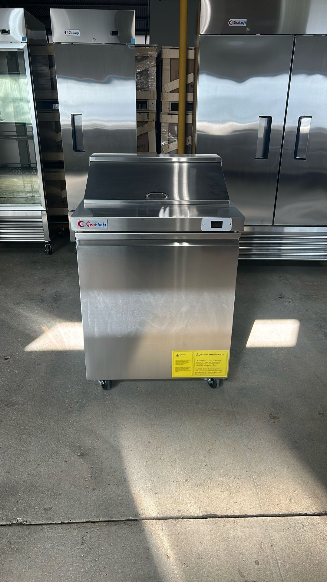 NEW 29” Refrigerated Prep Table, 7.6 Cu. Ft, 8pans, Stainless Steel