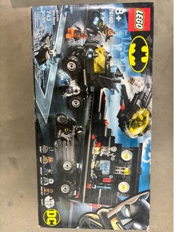 LEGO DC MOBILE BAT BASE