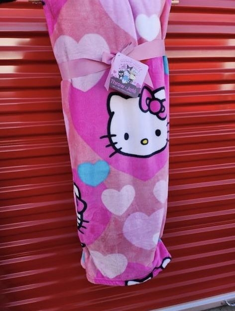 Hello Kitty Blanket
