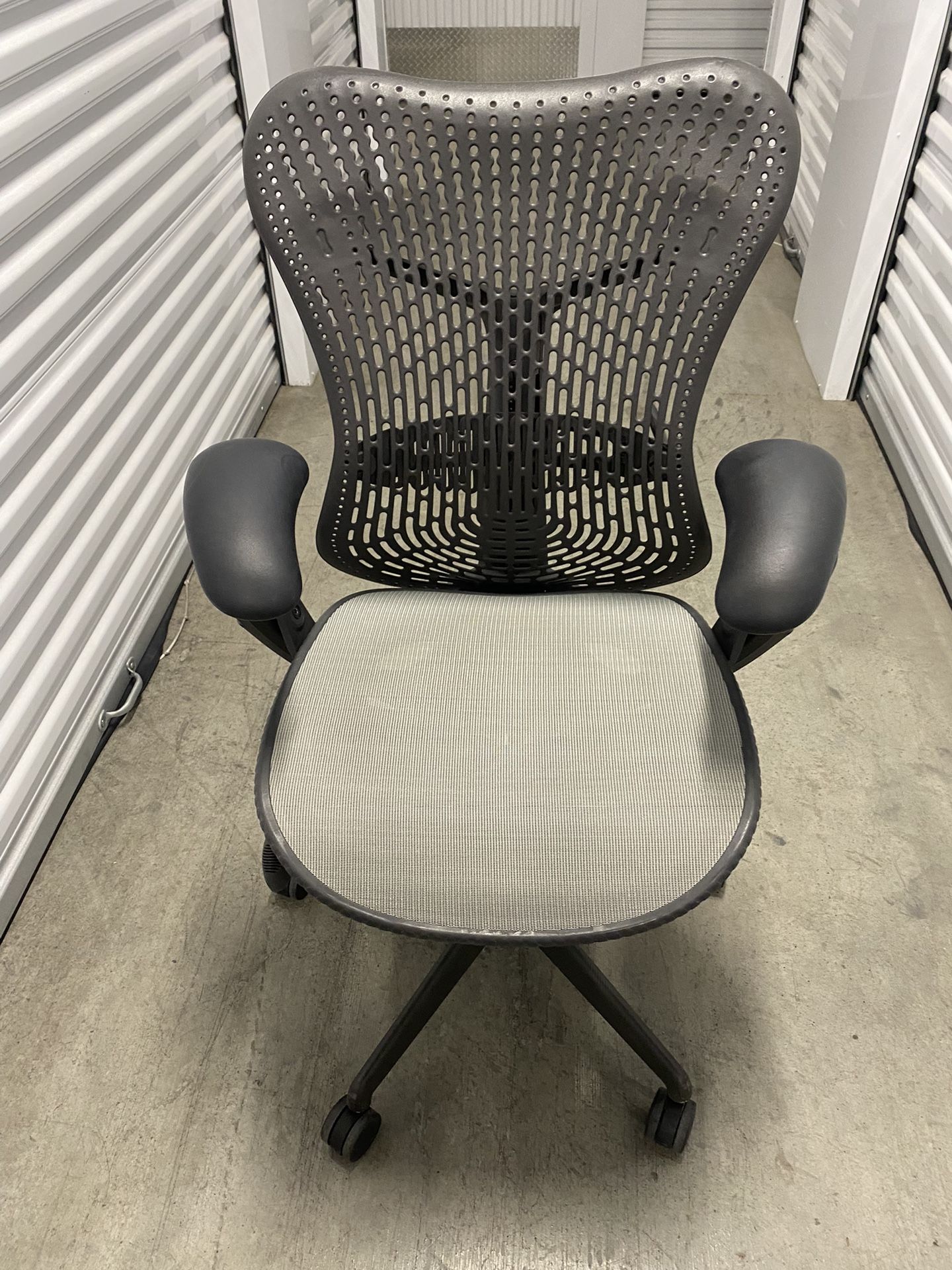 Herman Miller Mirra Fully Loaded Office Chair