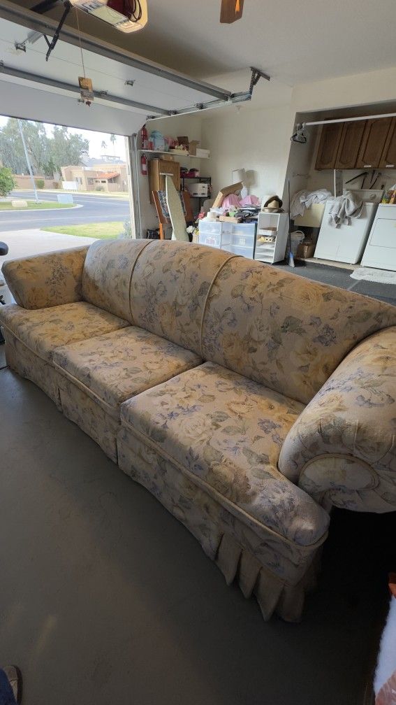 Floral Couch With Hide-a-bed