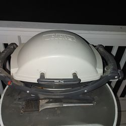 Weber outdoor portable grill