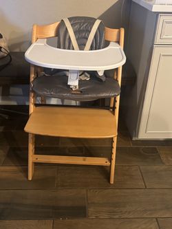 Hauck Arketa Wooden High Chair with Cushion – $80 OBO