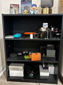 Nightstands/side shelves