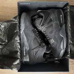 Air Jordan 4 Retro ‘Black Cat’