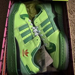 Adidas the simpsons size 5 boys