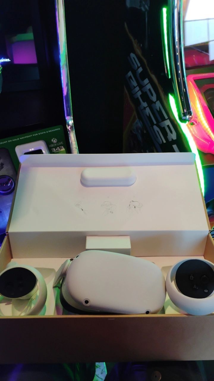 Meta Quest 2 VR Headset