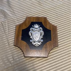 Vintage Royal Family Crest Coat of Arms Wall Plaque Art, Metal Crest On Wood