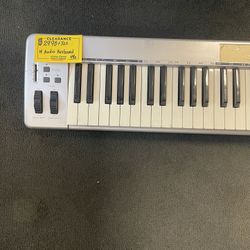 M AUDIO KEYBOARD 