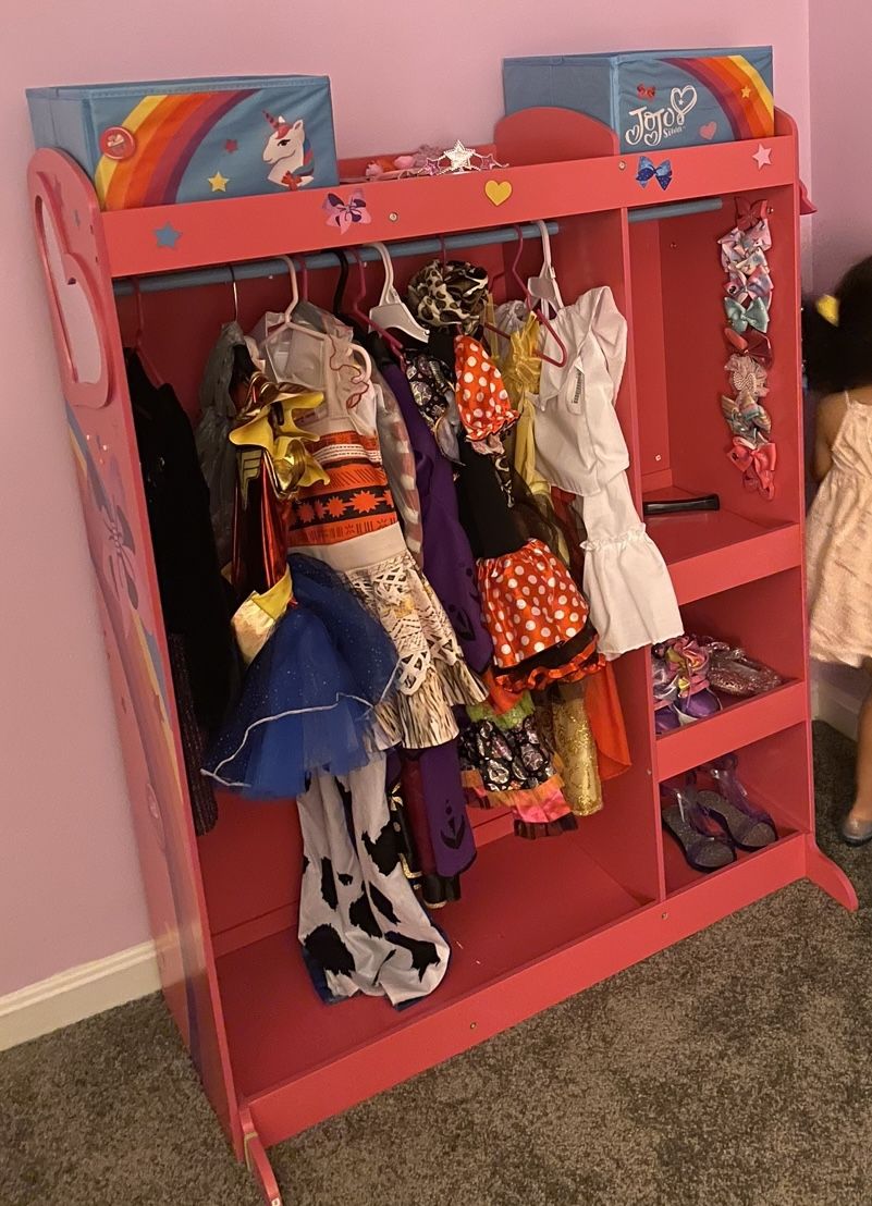 JoJo Siwa Dress and Play Boutique by Delta