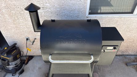 Traegar  Pro Series 780 Pellet Wifire Technology with Grill - Black with Cover