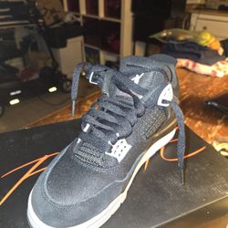 AIR JORDON 4 RETRO SE sold out from nike (OBO)