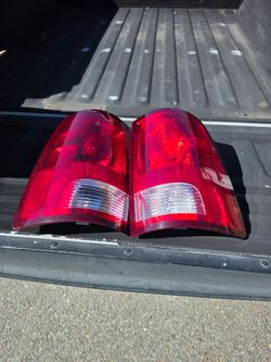2017 Ram 1500 Tail lights