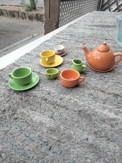 Collectable  Nic Nac Tea Pot 