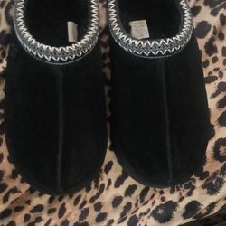 Woman's UGGs 