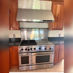 Monogram 48 Inch Double Oven with Professional Hood and Shelf - Fair - East Windsor, NJ