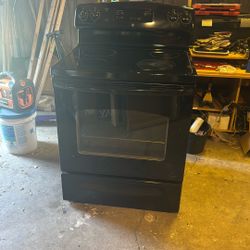 Electric GE Stove