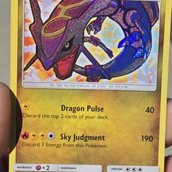 Shining  Rayquaza  Pokémon Card 