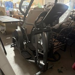 Life Fitness E3 Elliptical Bike 