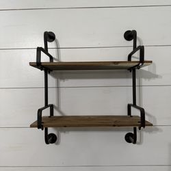 Wall Shelf 21”x18”x7”