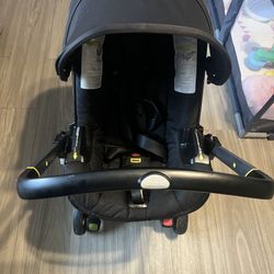 Doona Stroller Car seat 