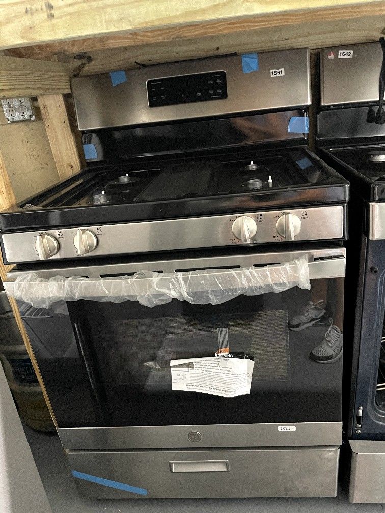 GE 30” FREE STANDING GAS STOVE STAINLESS STEEL $400