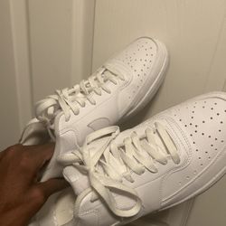 White Airforce 1s