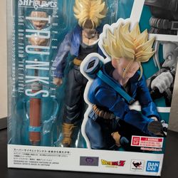 SH Figuarts Trunks "The boy from the future"