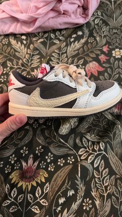 Jordan 1 Low OG SP Travis Scott "Reverse Mocha