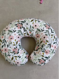 Boppy pillow