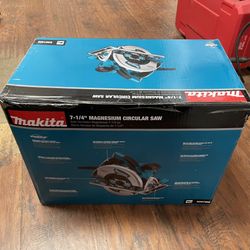 Makita 5007MG 7-1/4” Magnesium Circular Saw Wired
