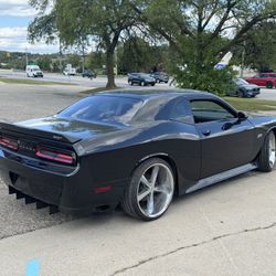 2011 Dodge Challenger RT, 5.7, 6 Speed Manual Transmission 