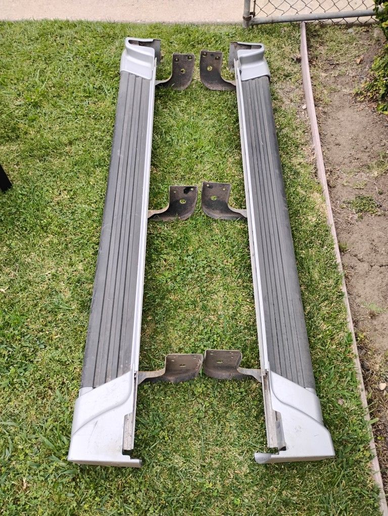 1996-02 toyota 4runner running boards ...Fits 1996 to 2002 Toyota 4runner...left and right