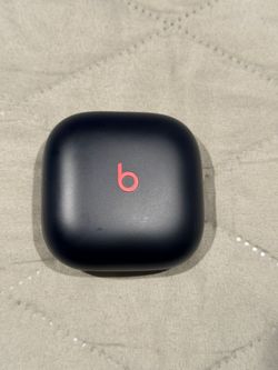 Beats fit pro charging case original