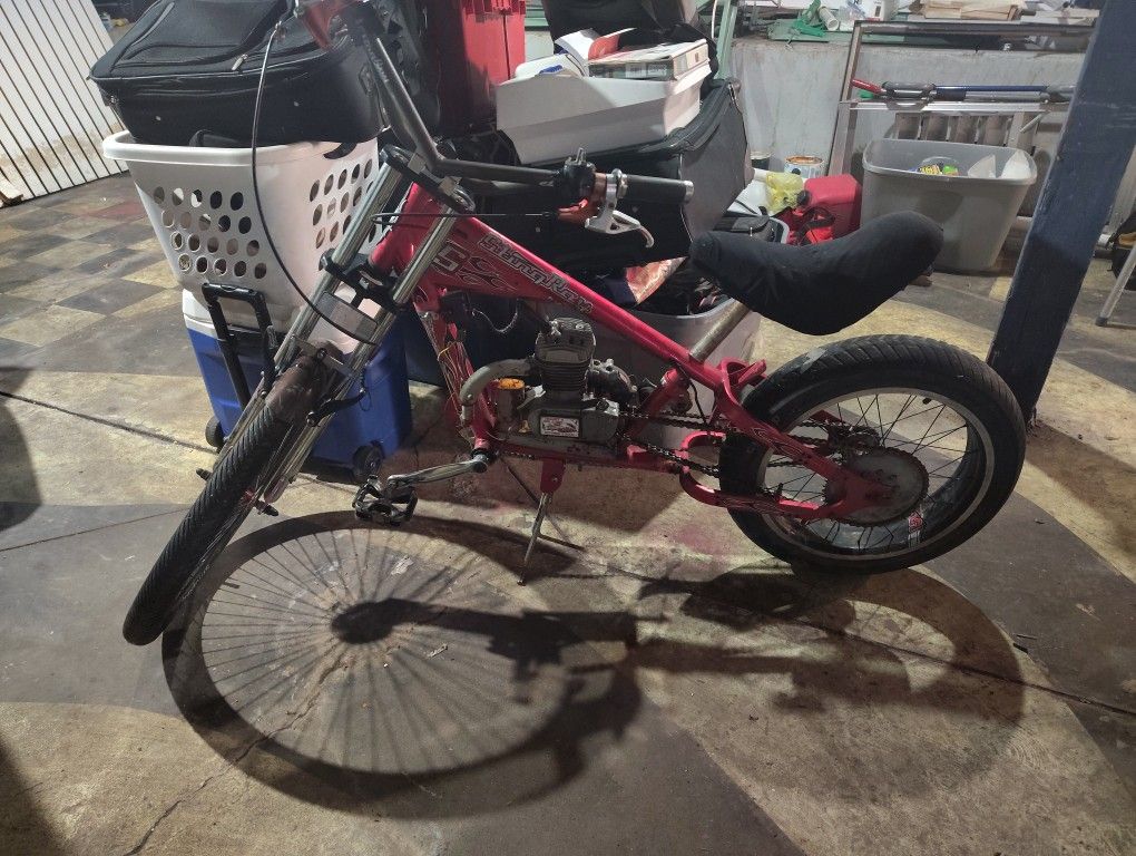 Schwinn Stingray Chopper Pedal Cycle