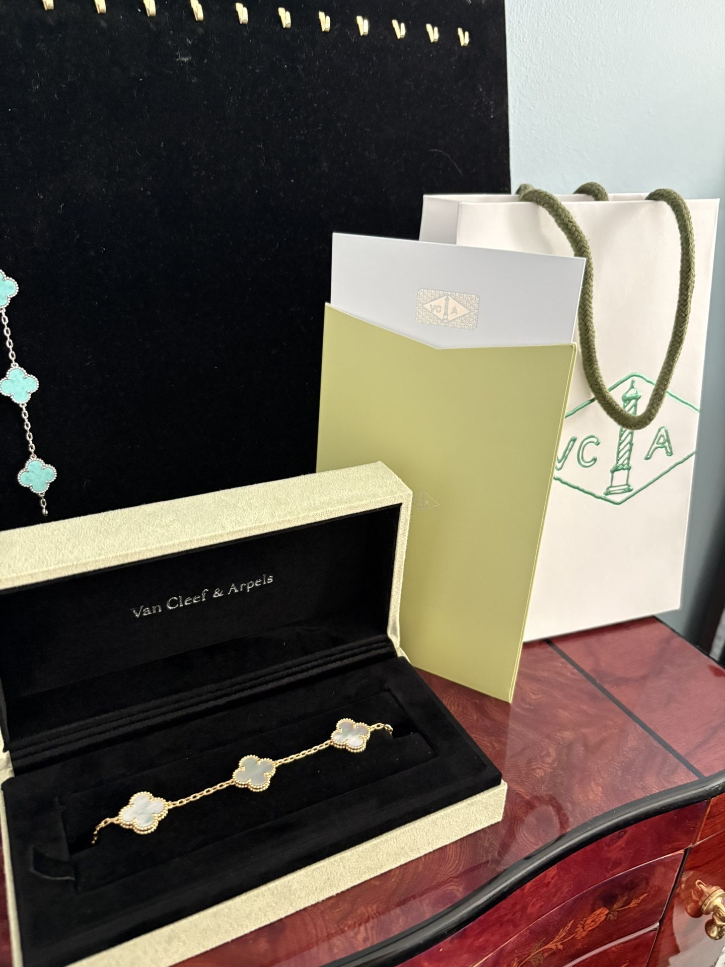 Gold And White Clover Bracelet