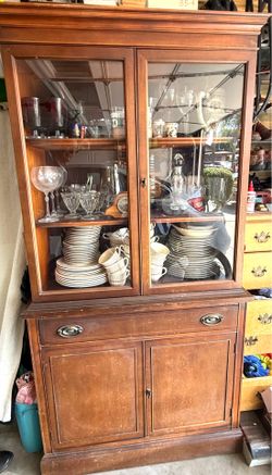 China Cabinet. Trinchador.