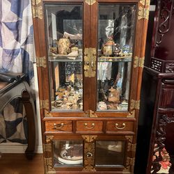 China Cabinet Tea Set Included