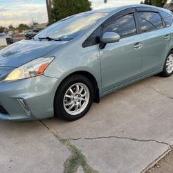 2014 Toyota Prius V
