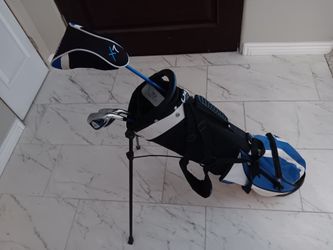 Youth set of golf clubs and bag